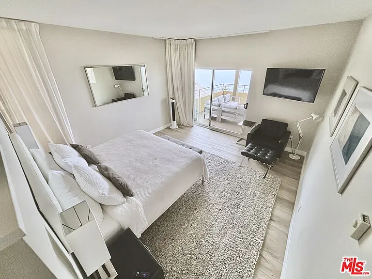 18063 Coastline Dr — Photo 20