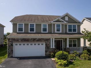 170 Red Willow Rd, State College, PA 16801