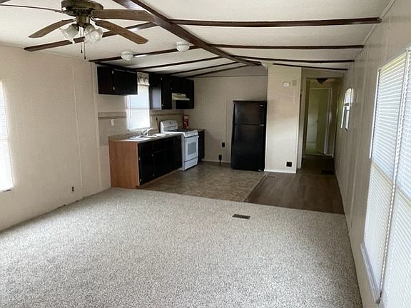 3rd image of 244 Valley View Dr