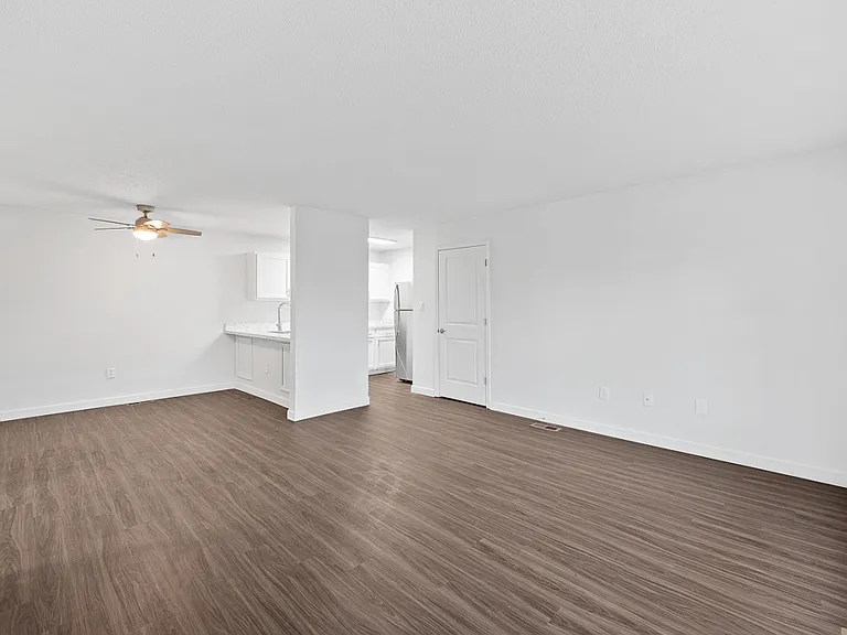Apartments at Urbana — Photo 25