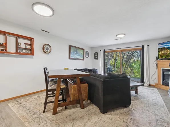 3030 Shields Dr APT 105, Eagan, MN 55121