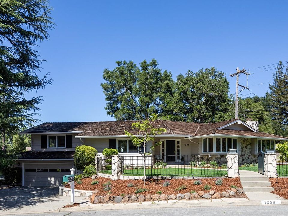 1st image of 1250 Montclaire Way