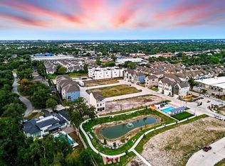 8711 Padua Ln, Houston, TX 77055