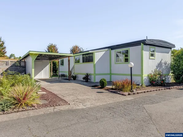 612 N Cascade Dr Unit 23, Woodburn, OR 97071