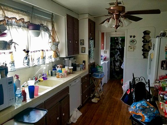 2nd image of 2034 W 108th St