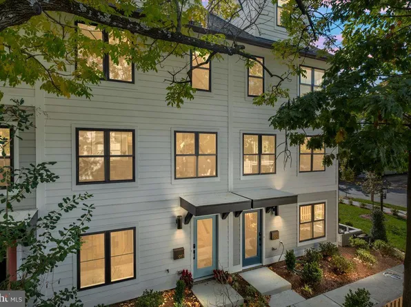 911 N Irving St, Arlington, VA 22201