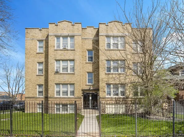 4452 W Parker Ave APT 1, Chicago, IL 60639