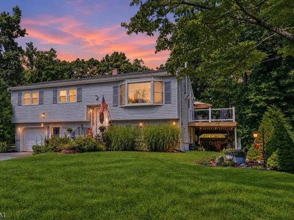 57 Belton St, Byram Twp., NJ 07874