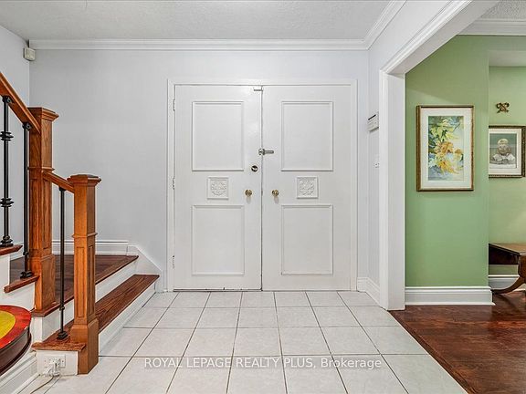 4th image of 921 Calder Rd