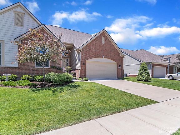 2nd image of 28151 Belmonte Dr #1