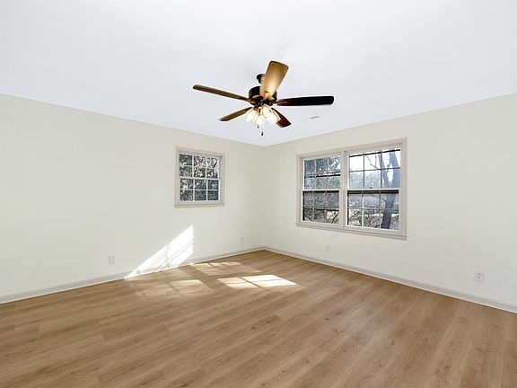 Spacious private bedroom