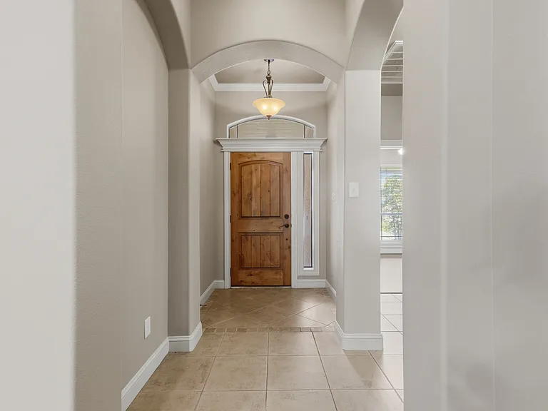 144 Roucourt Loop — Photo 4