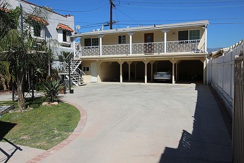 1st image of 1321 E Acacia Ave #A