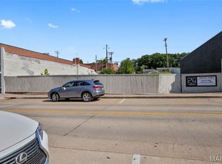 117 E Main St, Festus, MO 63028