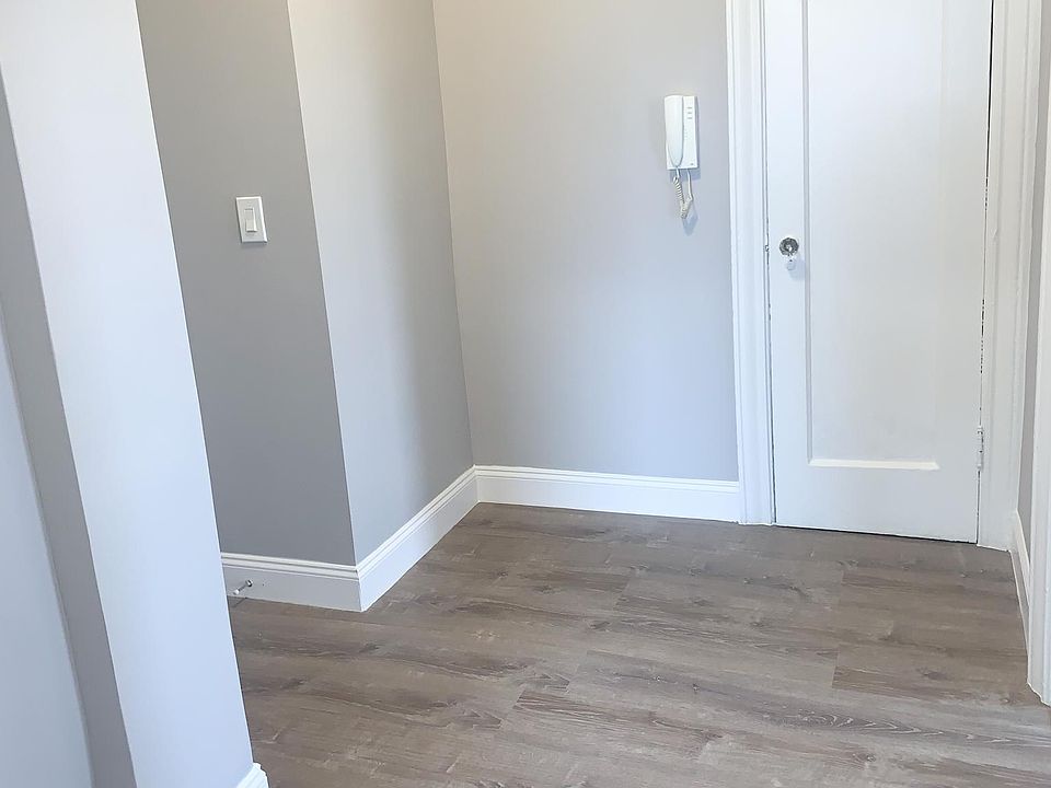 1st image of 8903 104th St APT 3B