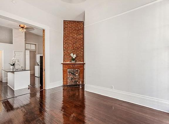 4th image of 5227 Magazine St
