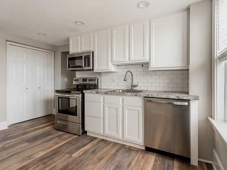 73 East Palmer Street — Photo 11