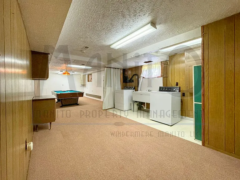 3321 N Columbia Cir — Photo 35