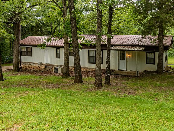 4th image of 787 Wallace Dr