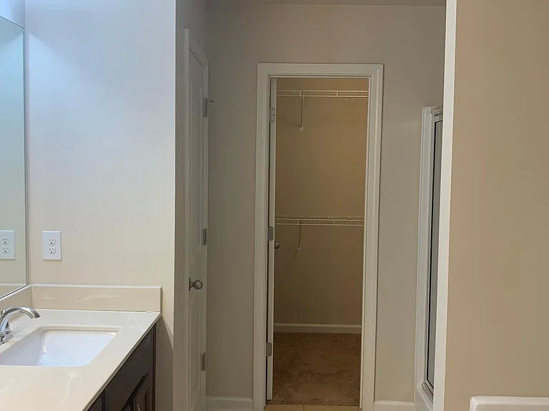 120 Greenfield Dr — Photo 20