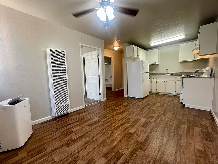 1337 N Madison St #15 — Photo 15