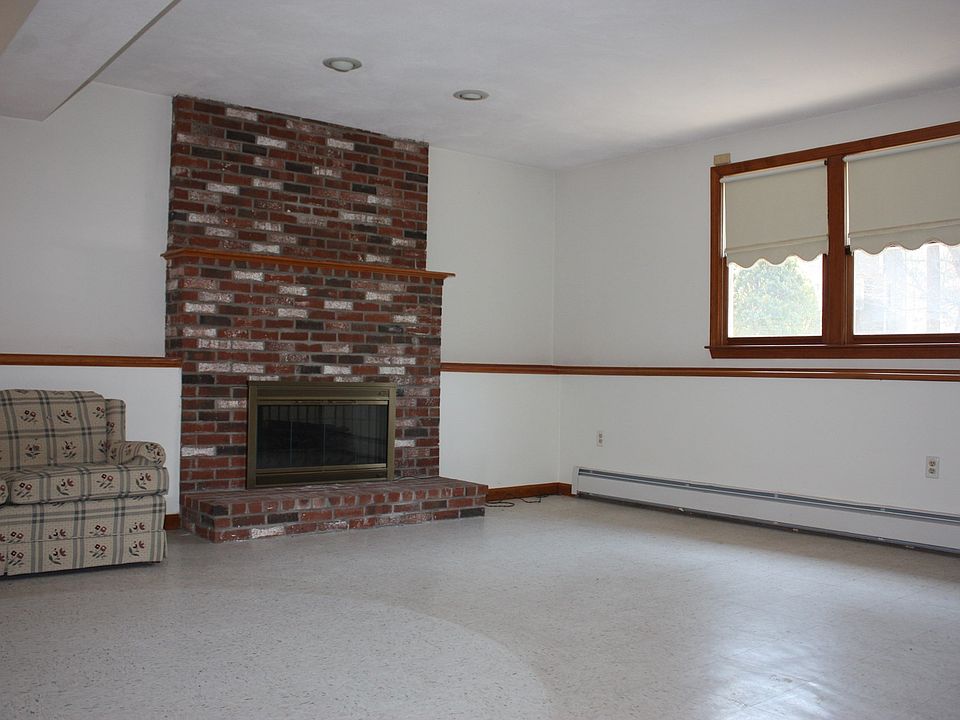 1st image of 3 Tinkham Ave