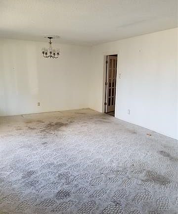4th image of 8420 Baumgarten Dr