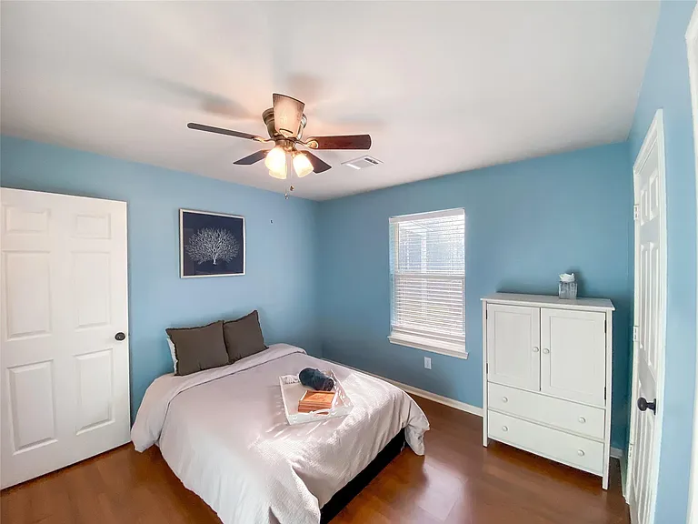 254 E Sunset Dr — Photo 18