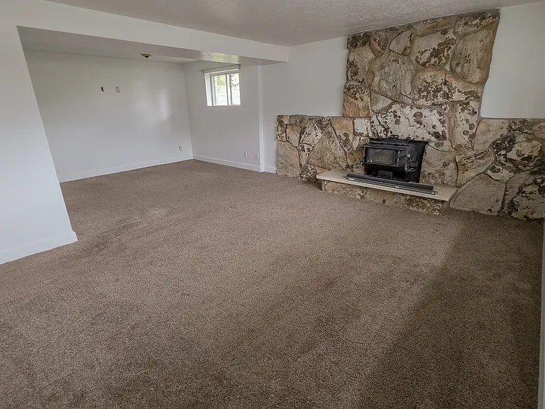 2222 E 6525 S — Photo 28