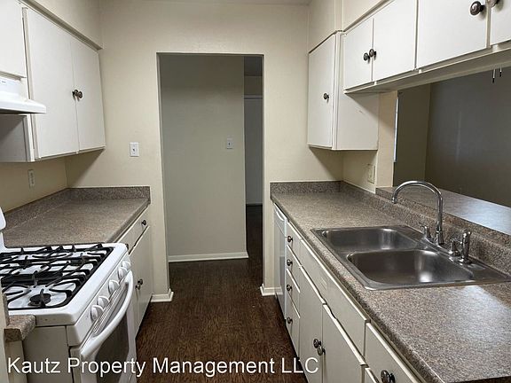 5th image of 1013 Paula Dr