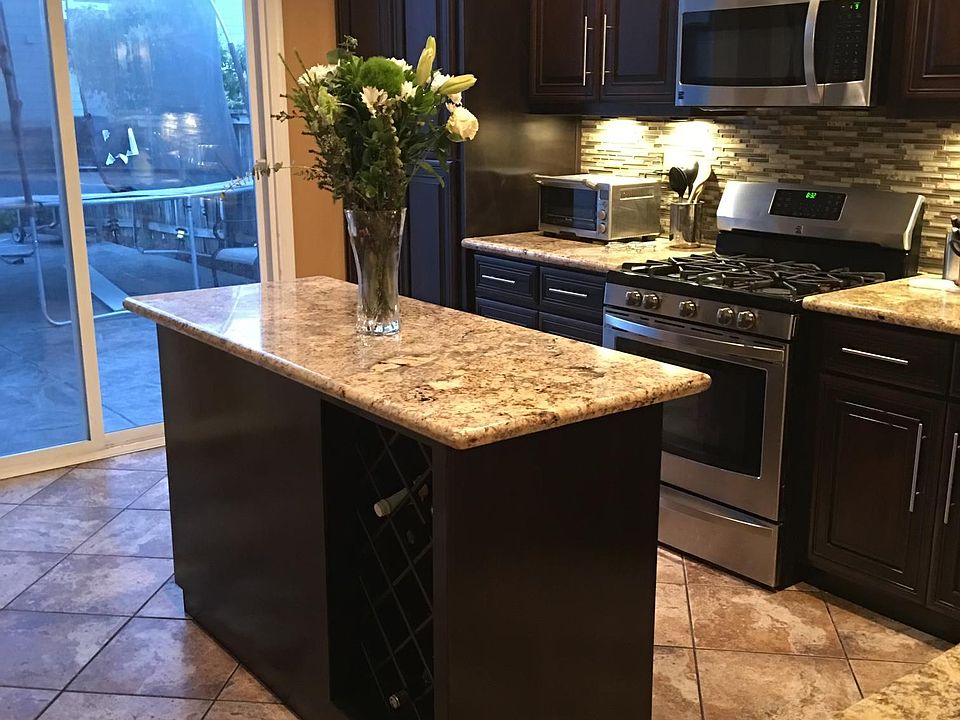 2nd image of 714 Breakwater Cir