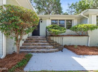 507 Center Dr E, Beaufort, SC 29902