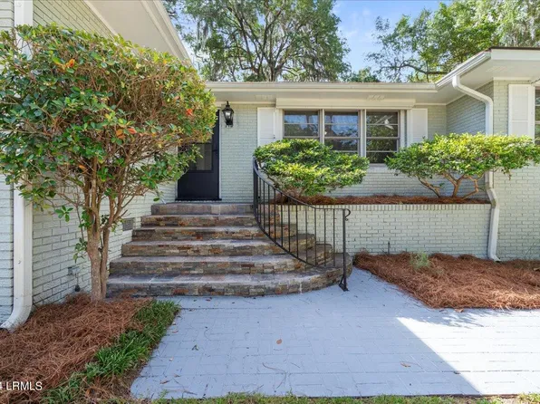 507 Center Drive E, Beaufort, SC 29902