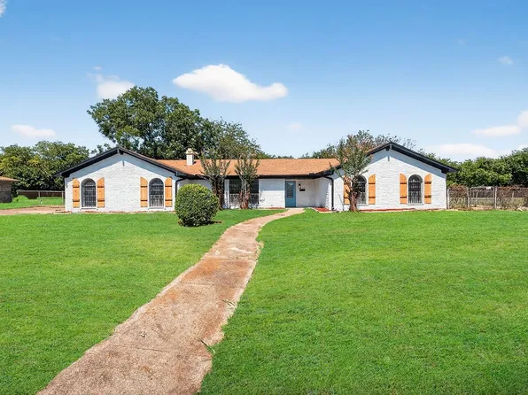 319 Sleepy Top Dr, Glenn Heights, TX 75154