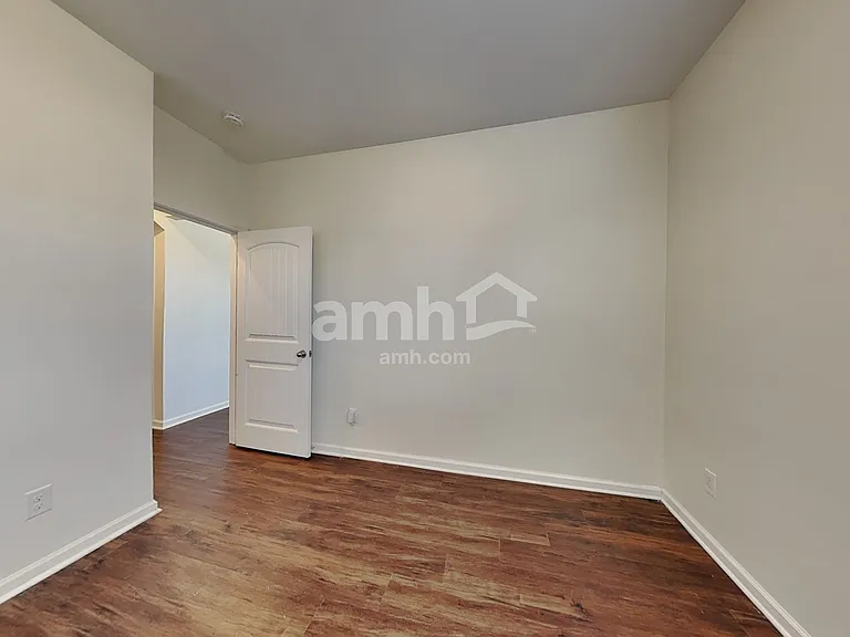 76 Springer Pkwy — Photo 21