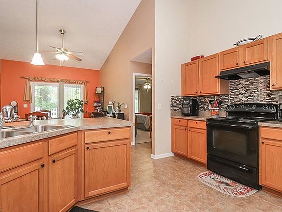 5th image of 6263 Dogwood Ln