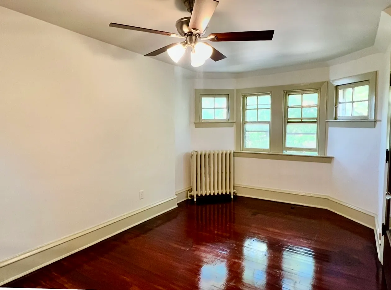 Studio, 500 sqft, $975 — Photo 4