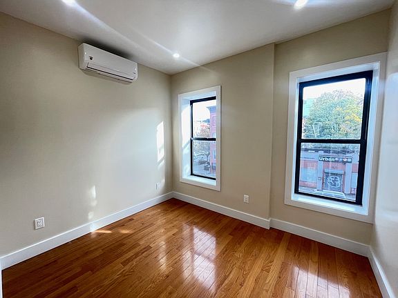 3rd image of 48 Rogers Ave APT 2
