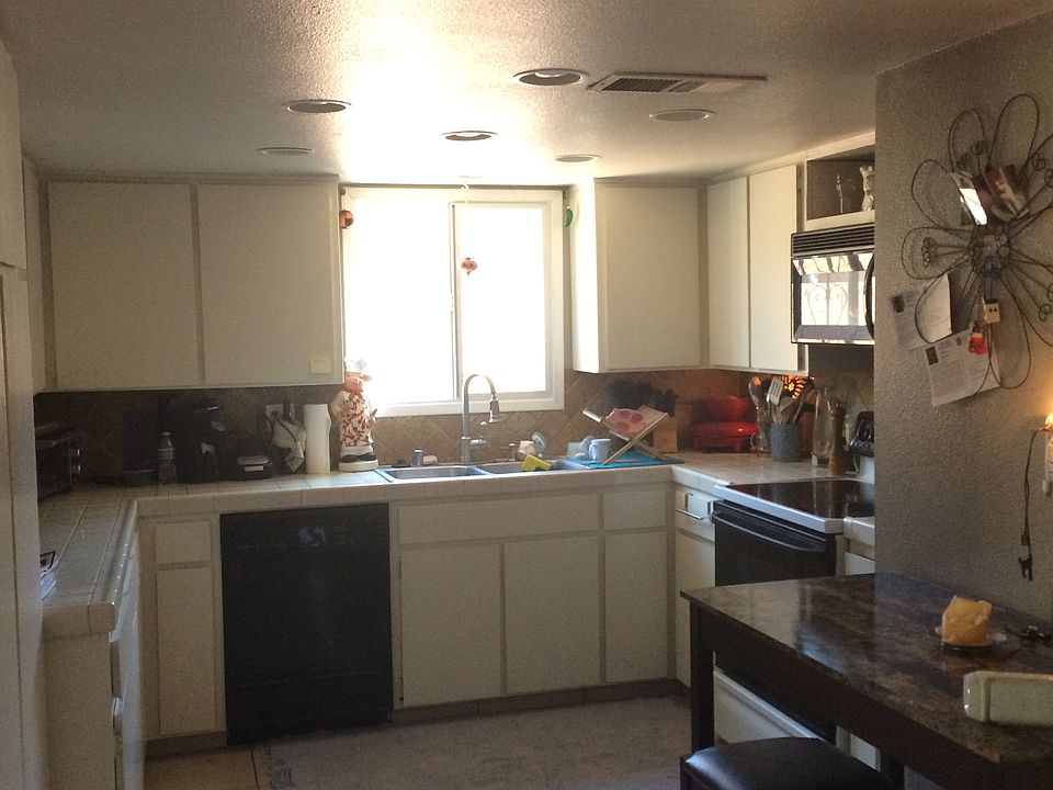 2nd image of 5308 N 82nd Pl