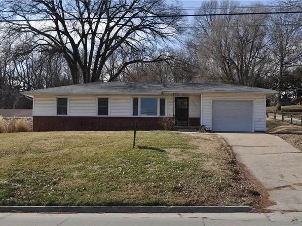 2002 S 28th St, Saint Joseph, MO 64507