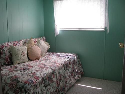 5th image of 3247 Hampshire Dr