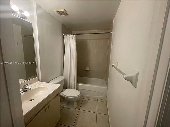 5th image of 7250 NW 114th Ave APT 104