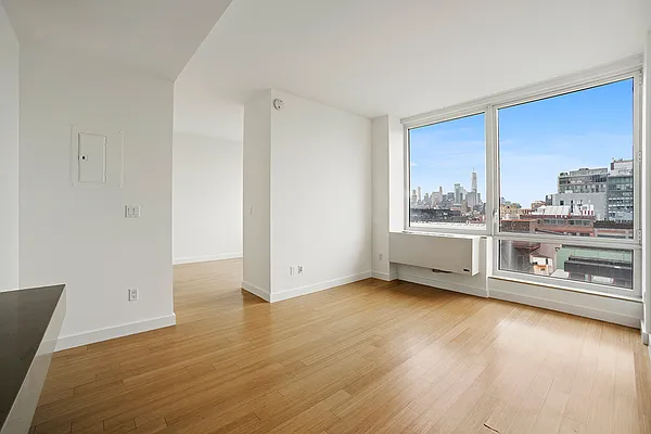 Rented by RELO REDAC INC. | media 2