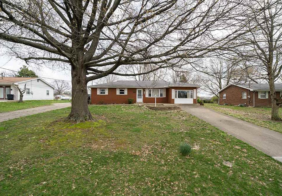 1st image of 10096 Crescent Dr