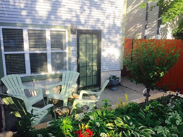 1st image of 6547 S Kenwood Ave #1