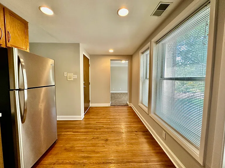 Entry / Foyer