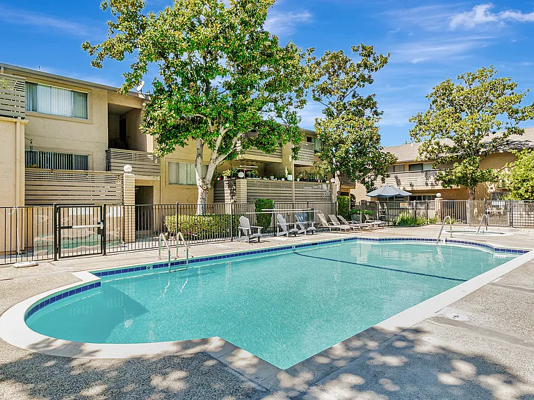 Santana Place — Photo 25