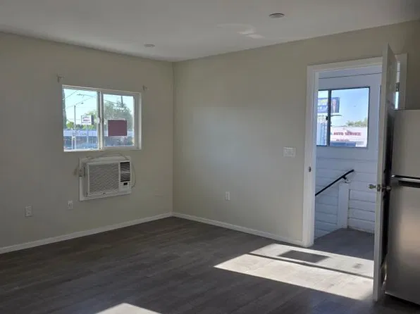 1113 Lucas St #A, San Fernando, CA 91340