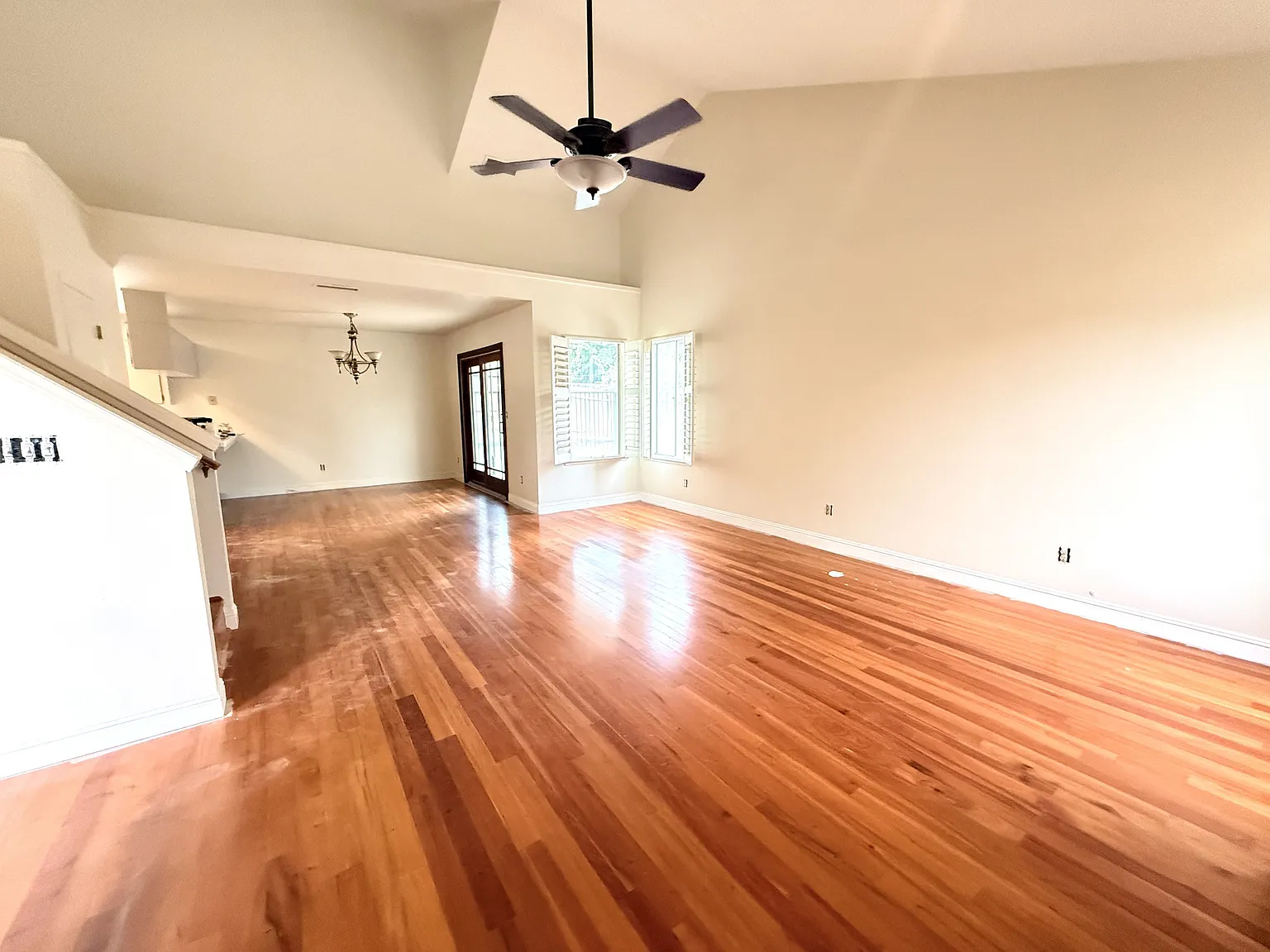 3 bed, 2.5 bath, 1499 sqft, $2,800 — Photo 3