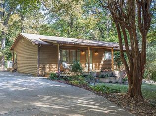 249 Forest Creek Dr, Winston Salem, NC 27107